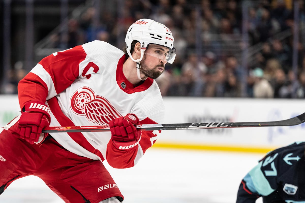 Red Wings' Larkin Putting Up League-Best Stats with New Linemates
